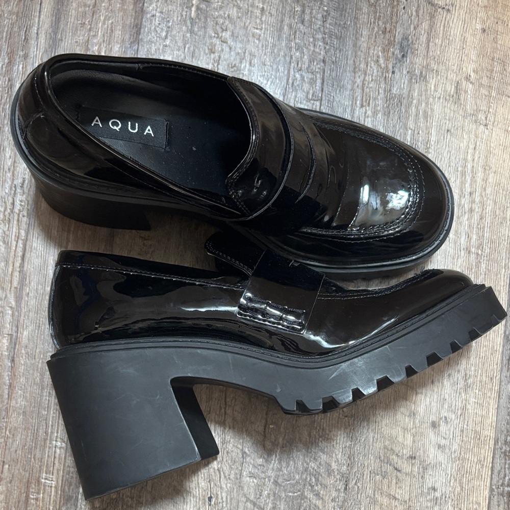 Aqua Women's Glossy Black Chunky Loafers